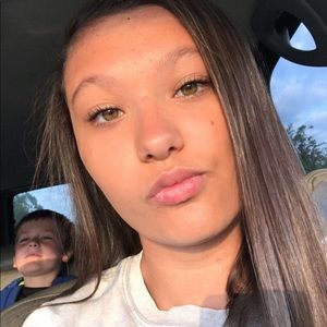 Meet your Posher, Hallye